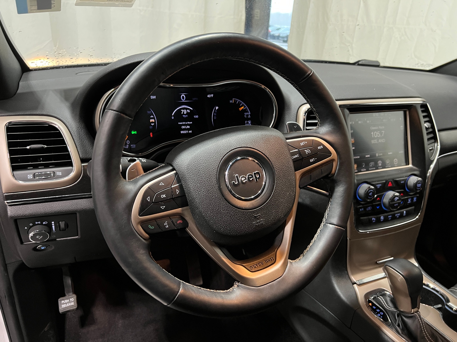 Thumbnail: 2017 Jeep Grand Cherokee - 4