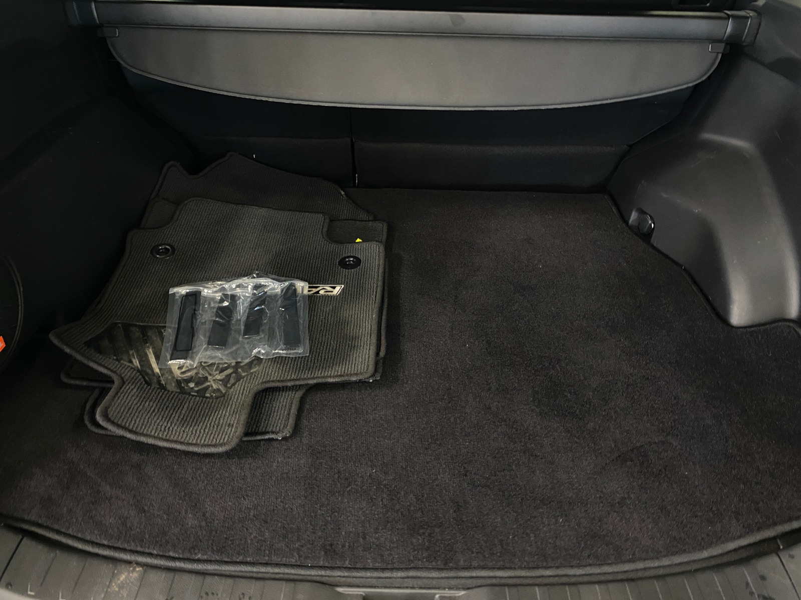 Thumbnail: 2025 Toyota RAV4 - 6