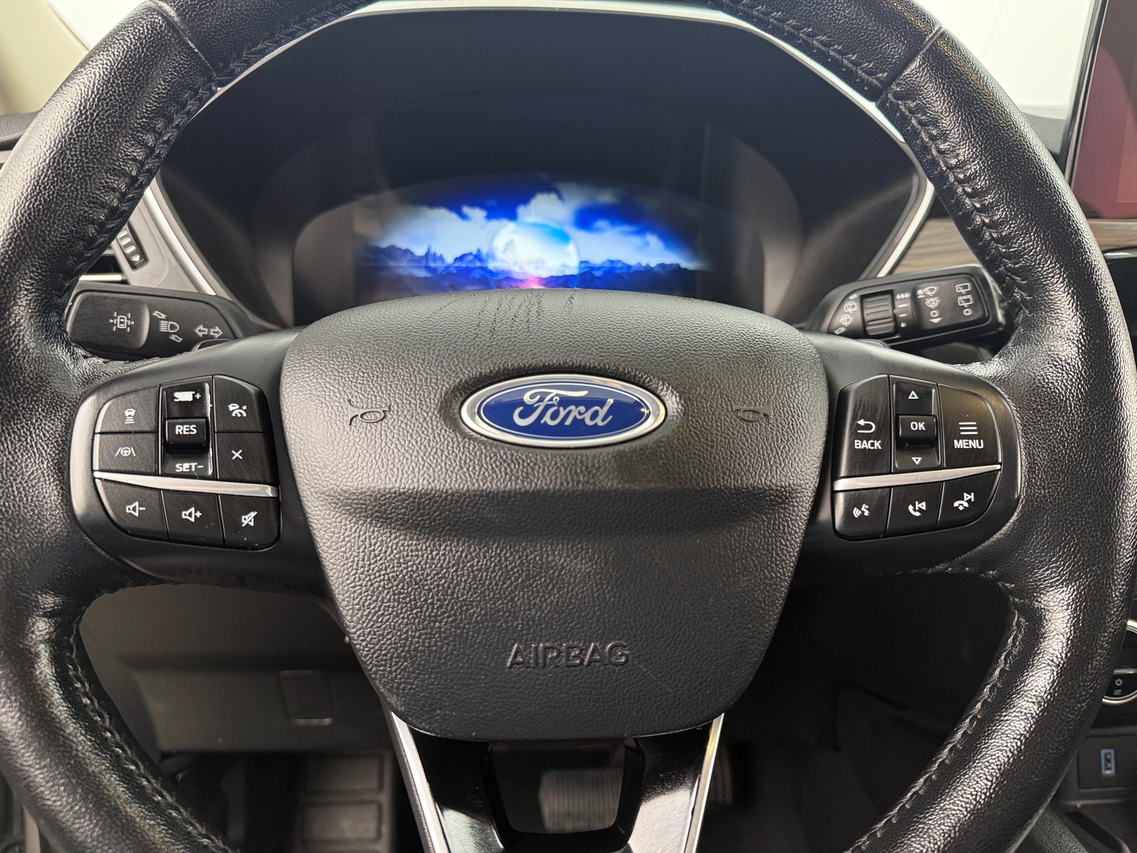 Thumbnail: 2020 Ford Escape - 4