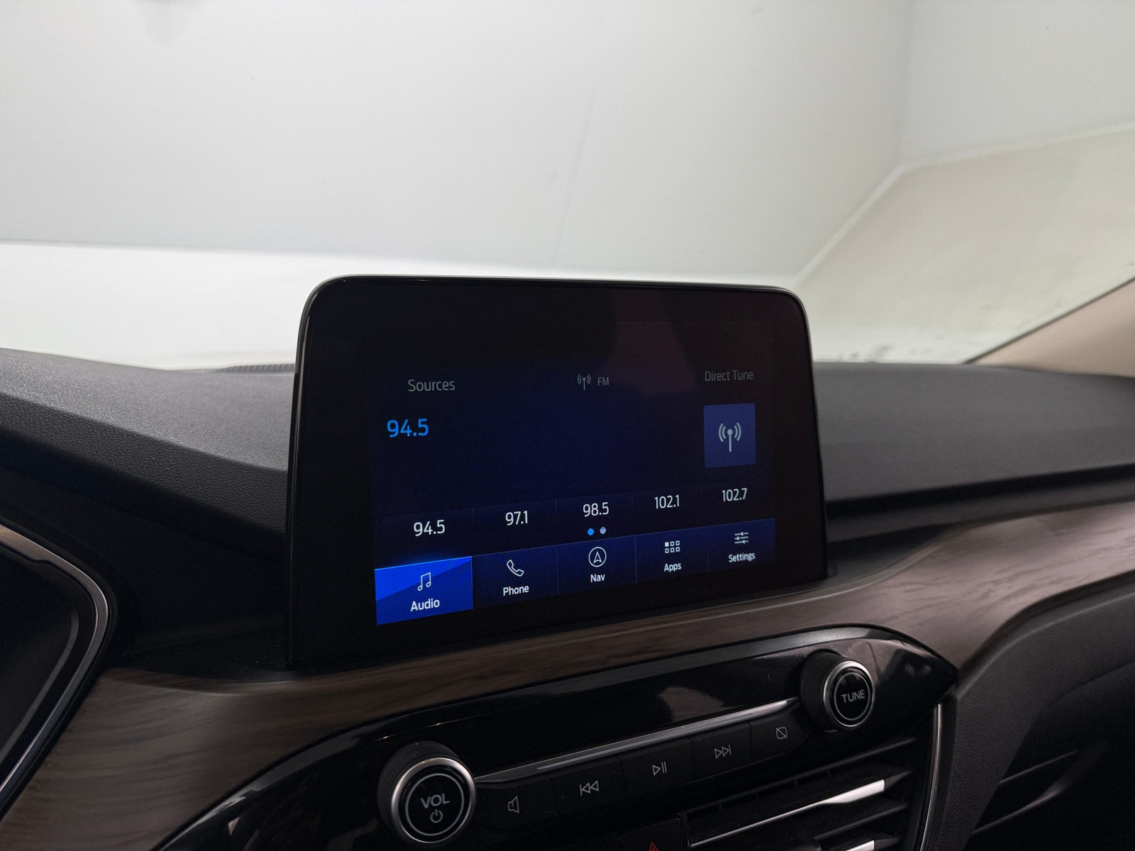 Thumbnail: 2020 Ford Escape - 3