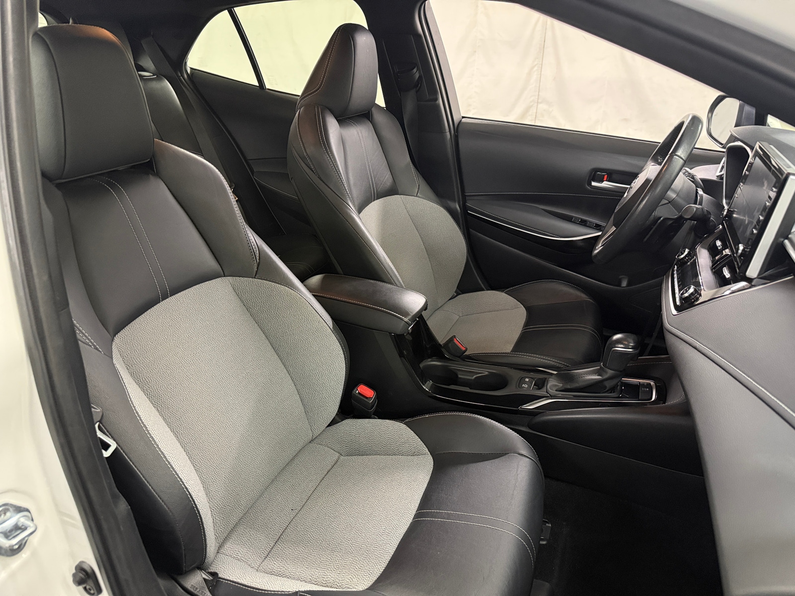 Thumbnail: 2022 Toyota Corolla - 2