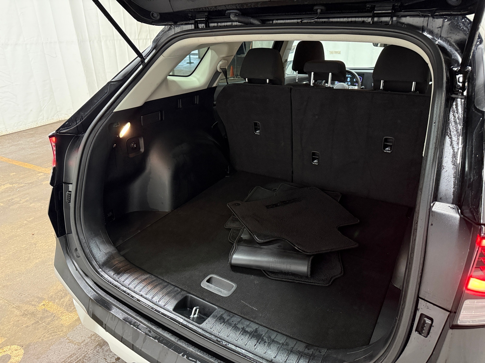 Thumbnail: 2025 Kia Sportage - 7