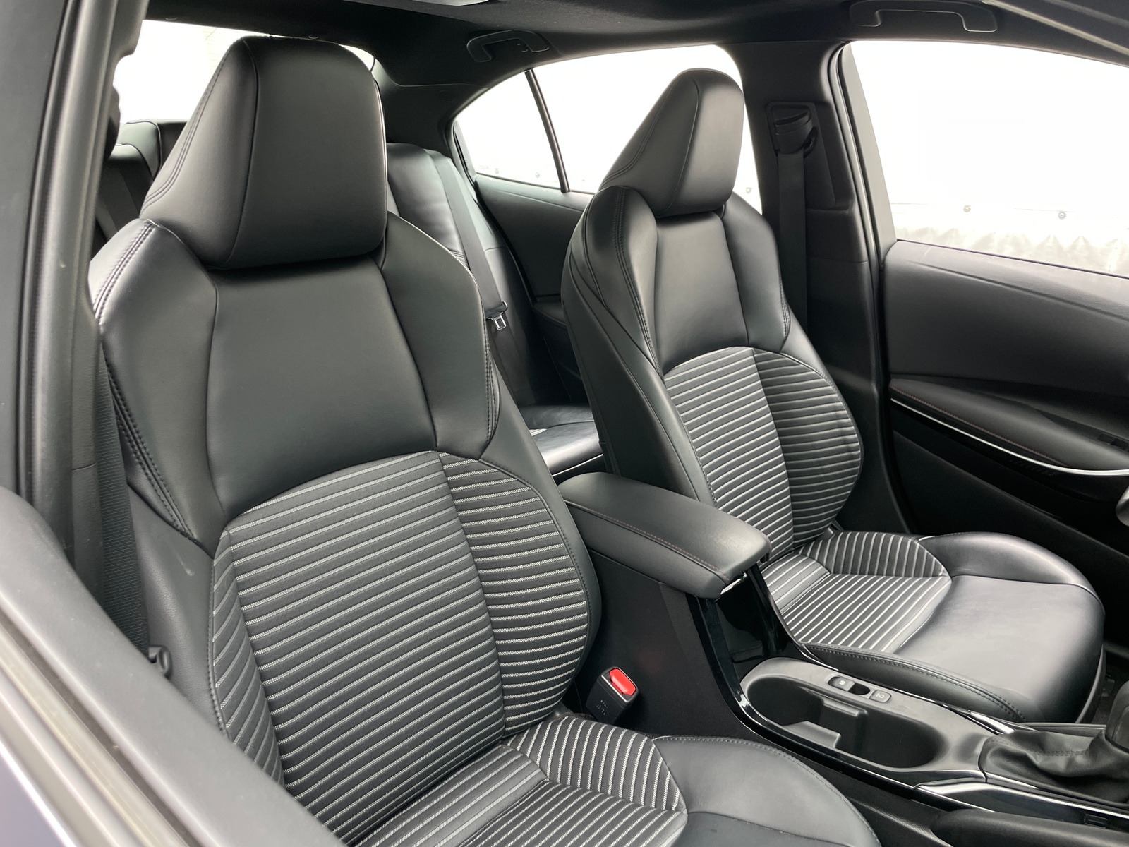 Thumbnail: 2023 Toyota Corolla - 2