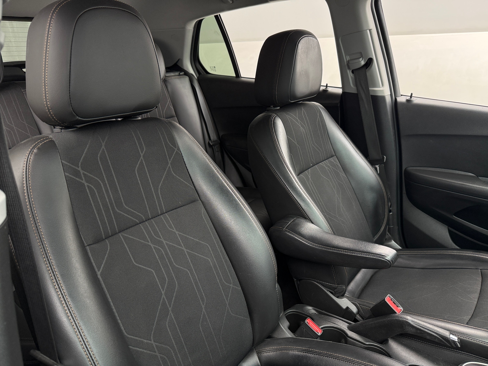 Thumbnail: 2020 Chevrolet Trax - 2