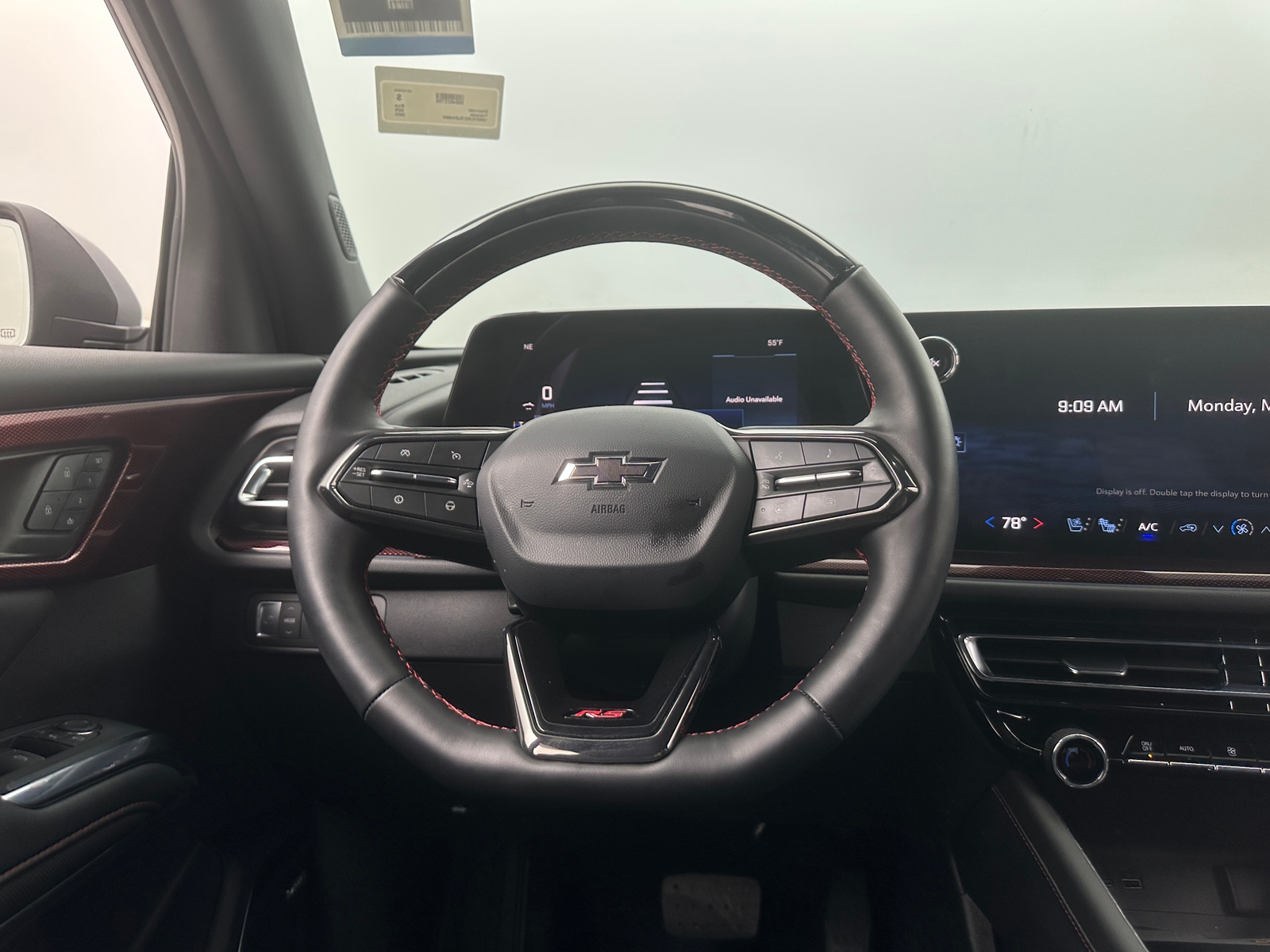 Thumbnail: 2025 Chevrolet Traverse - 4