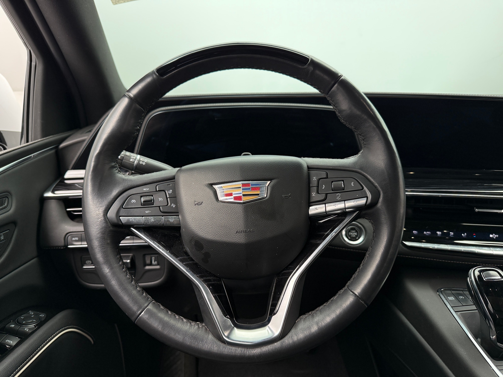 Thumbnail: 2023 Cadillac Escalade - 4