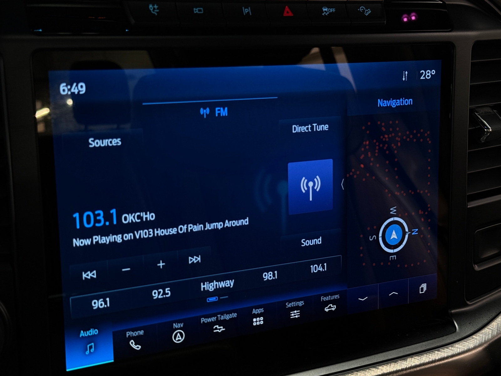 Thumbnail: 2021 Ford Econoline - 3