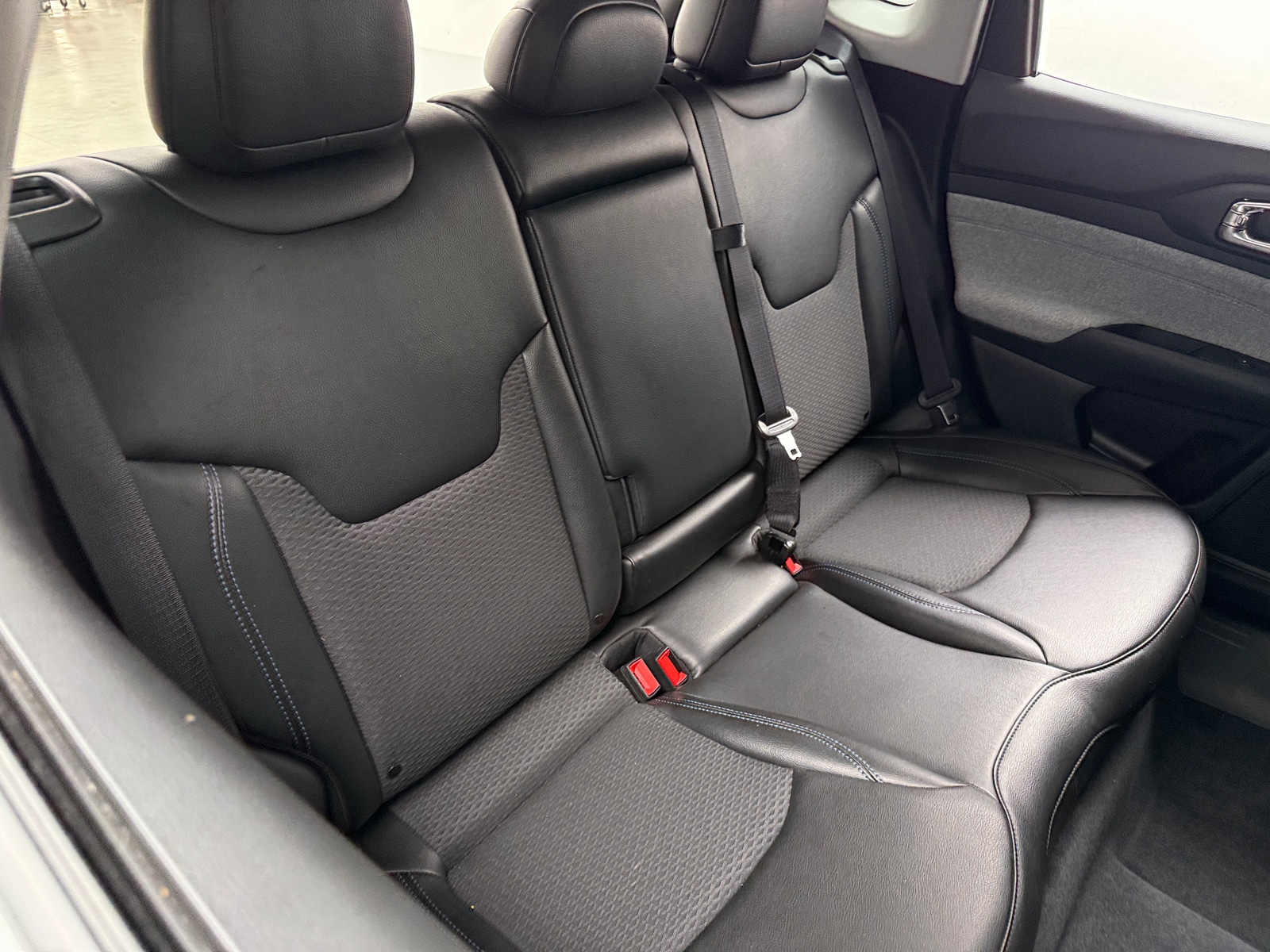 Thumbnail: 2022 Jeep Compass - 6