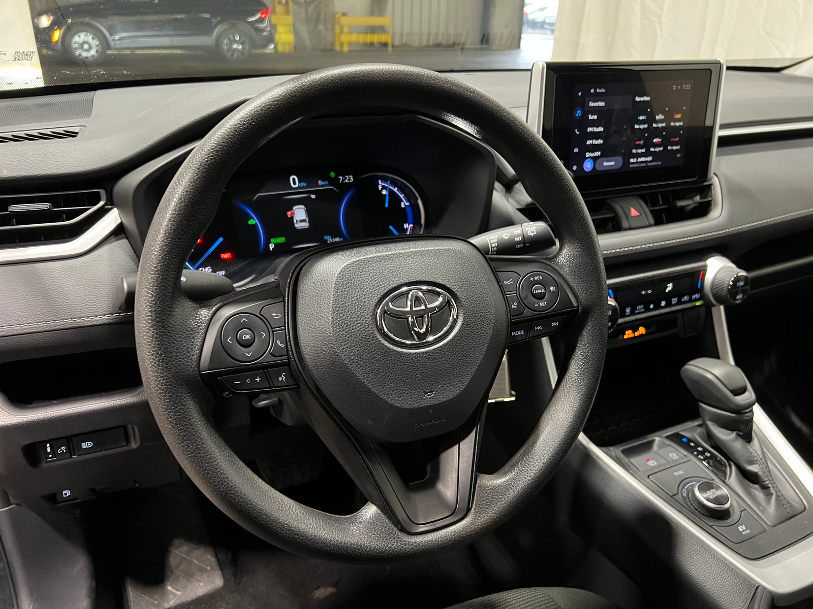 Thumbnail: 2025 Toyota RAV4 - 5