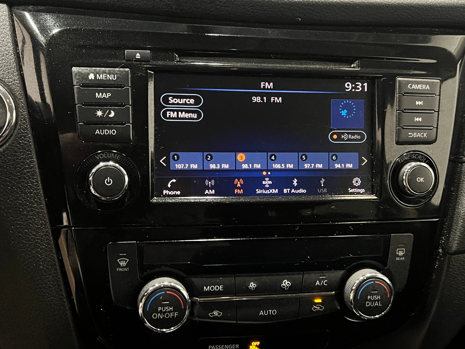 Thumbnail: 2018 Nissan Rogue - 4