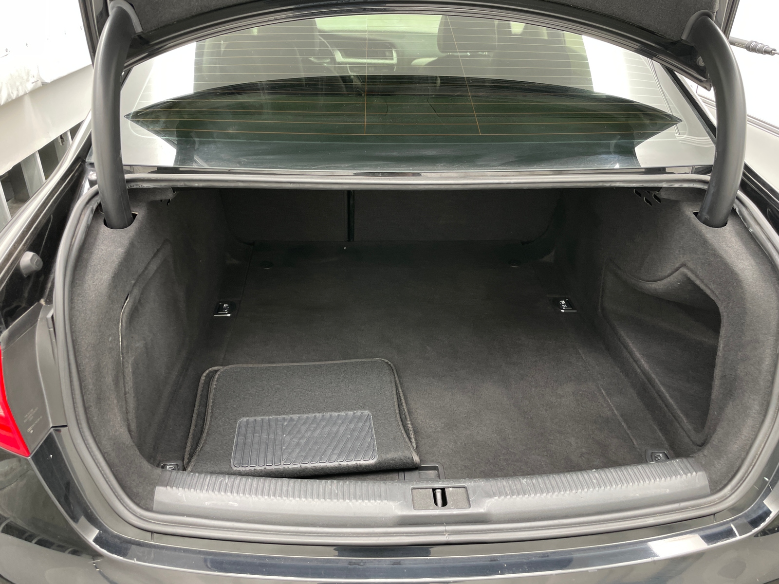 Thumbnail: 2015 Audi A4 - 6