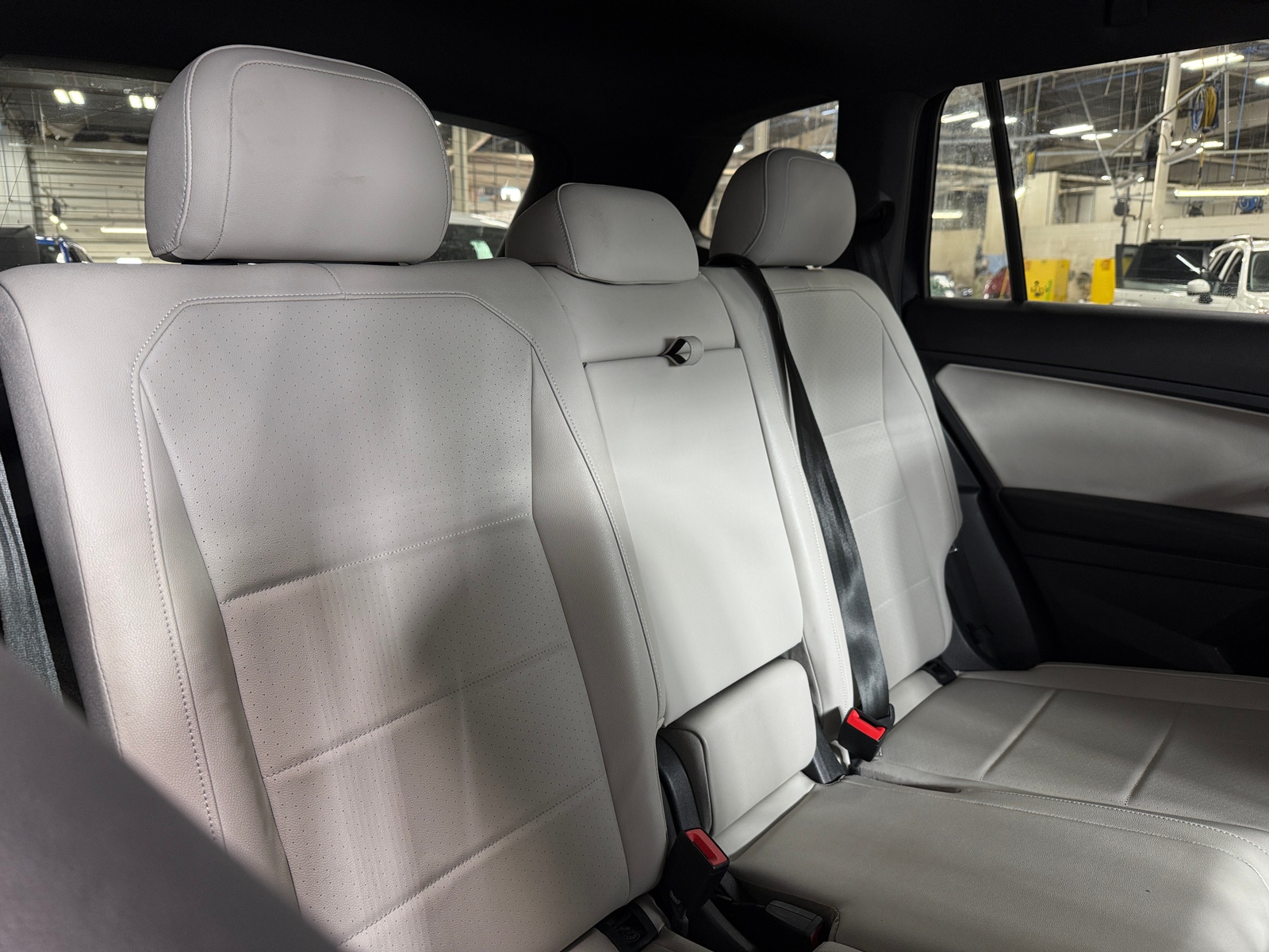 Thumbnail: 2021 Volkswagen Tiguan - 5