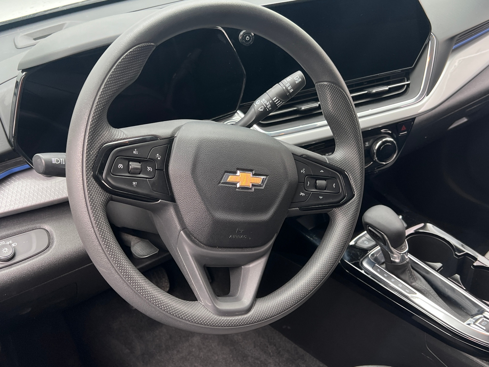 Thumbnail: 2025 Chevrolet Trax - 5