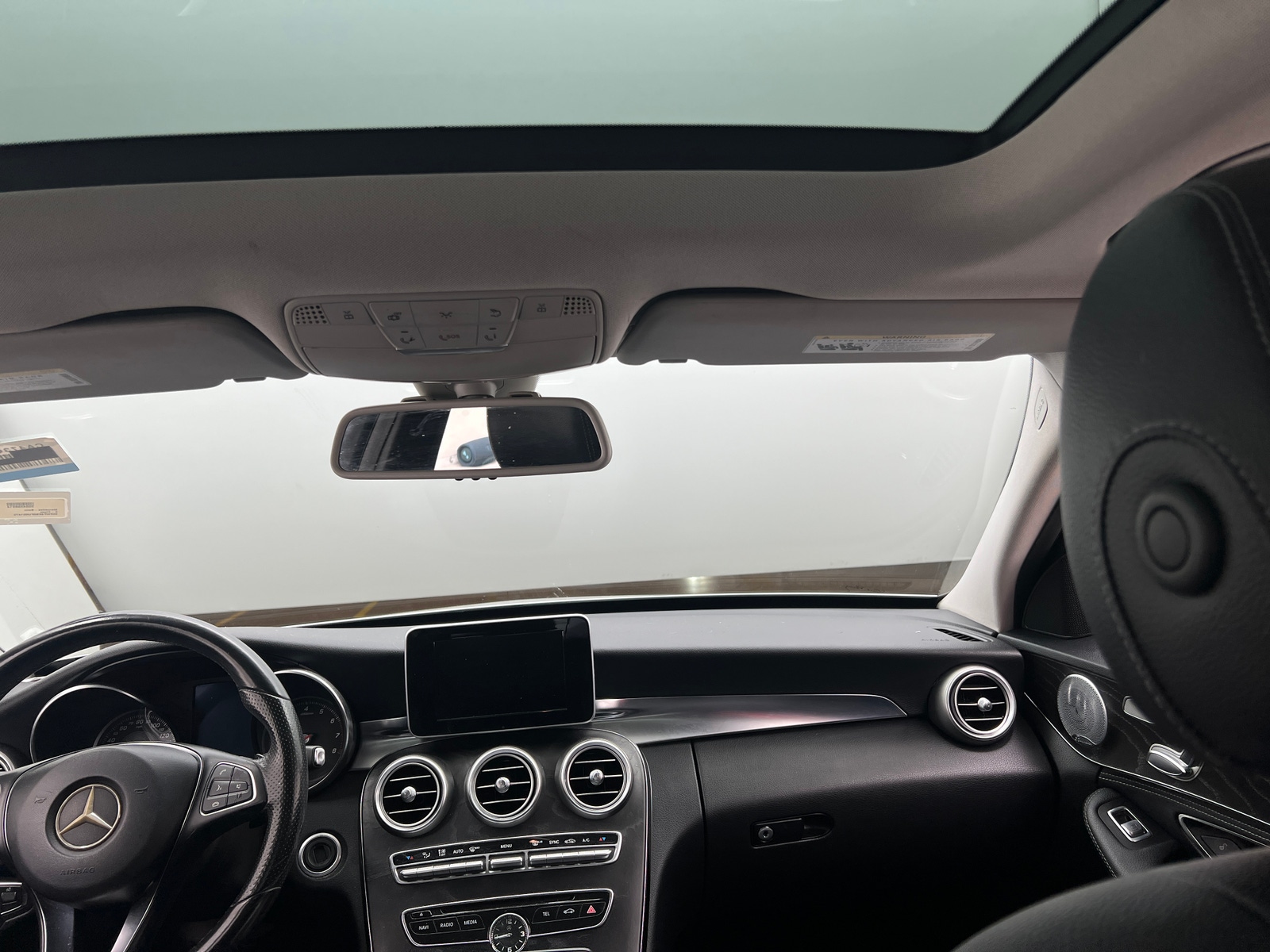 Thumbnail: 2015 Mercedes-Benz C-Class - 2