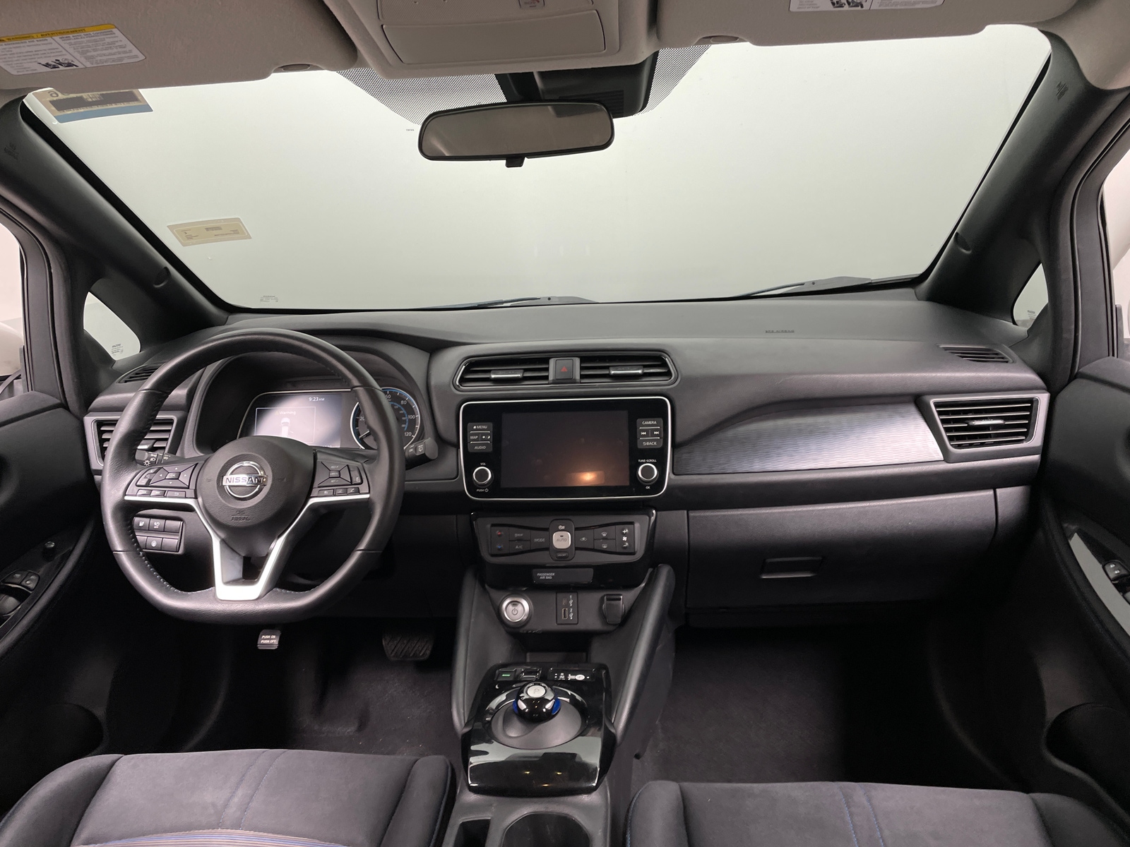 Thumbnail: 2020 Nissan Leaf - 3