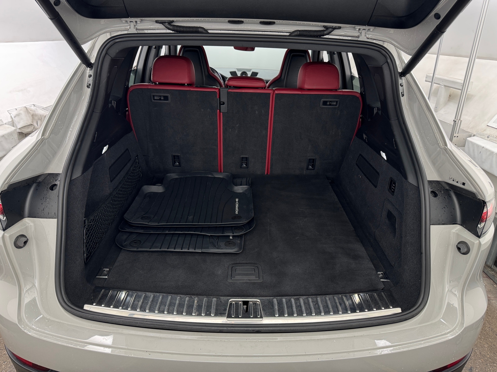 Thumbnail: 2022 Porsche Cayenne - 6