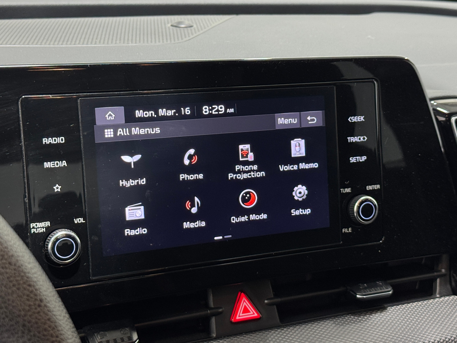 Thumbnail: 2023 Kia Sportage - 4