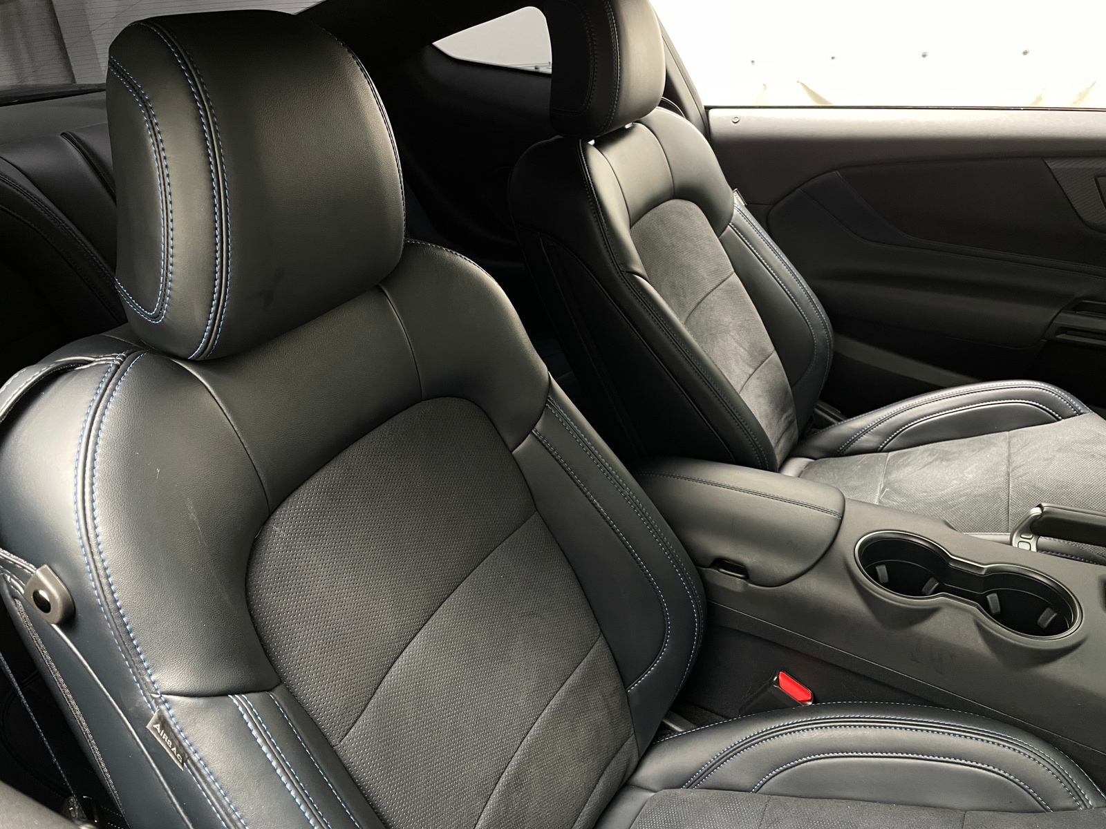 Thumbnail: 2025 Ford Mustang - 2