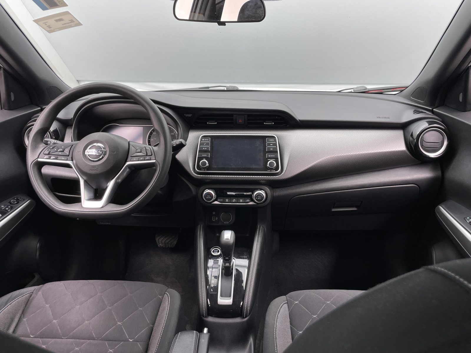 Thumbnail: 2020 Nissan Kicks - 3