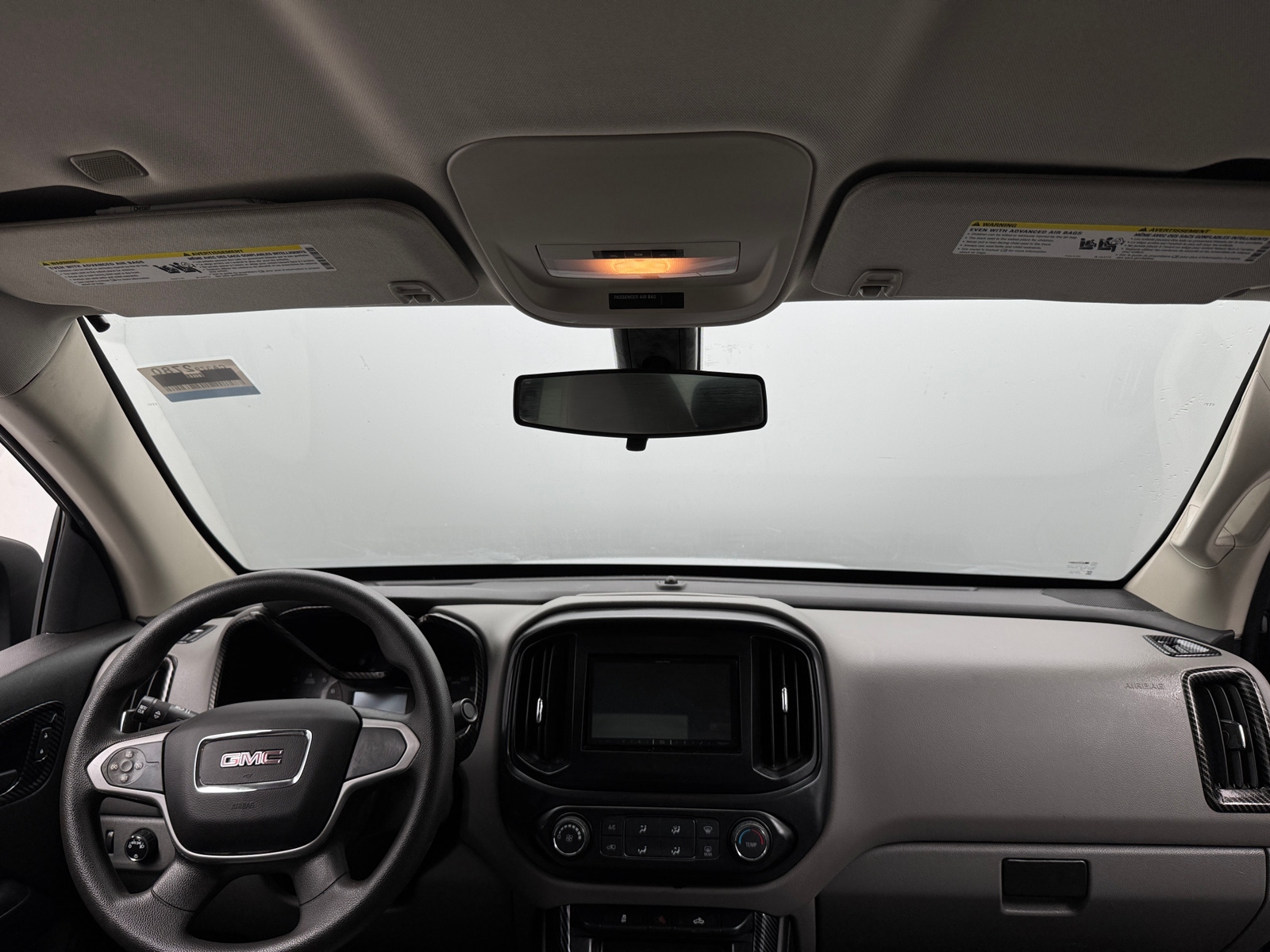 Thumbnail: 2016 GMC Canyon - 3