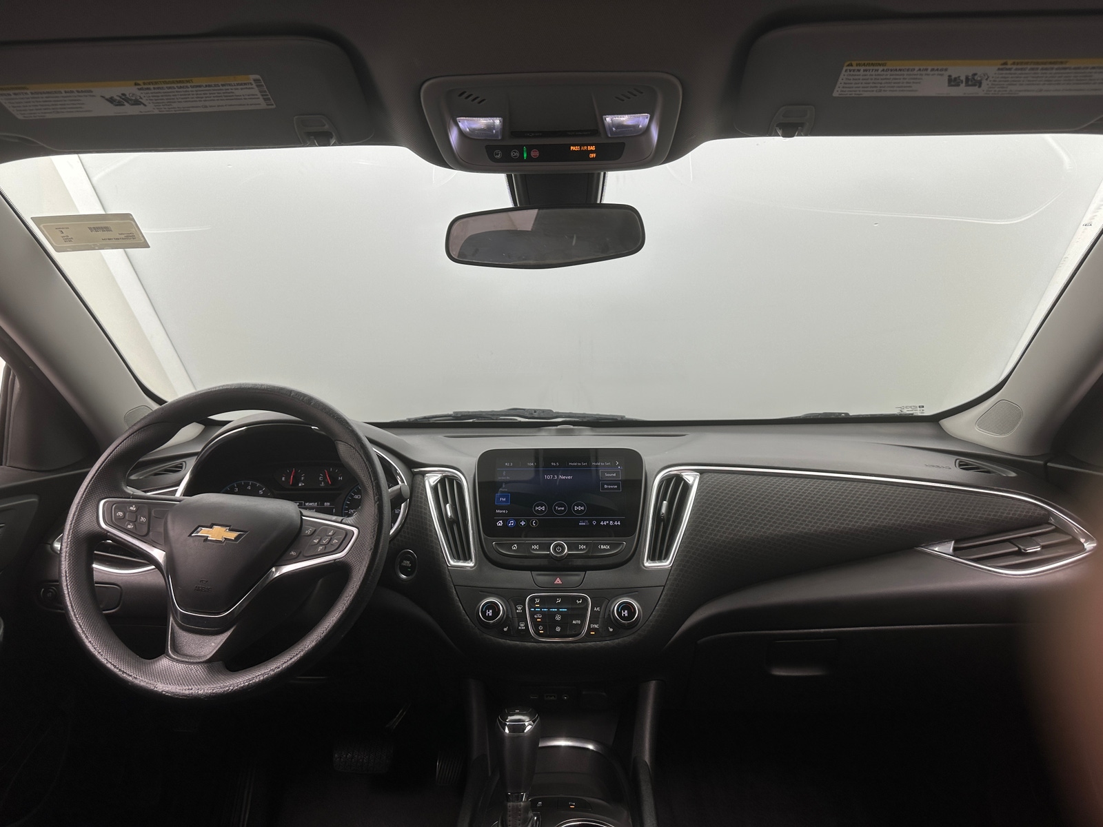 Thumbnail: 2019 Chevrolet Malibu - 3