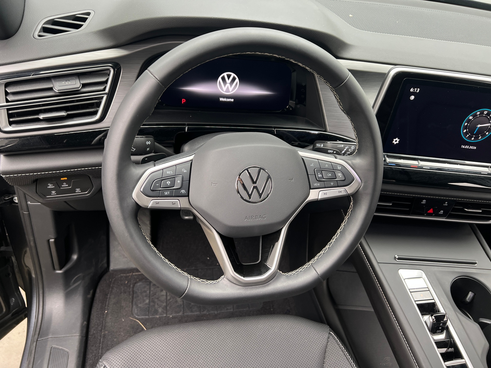 Thumbnail: 2024 Volkswagen Atlas - 4