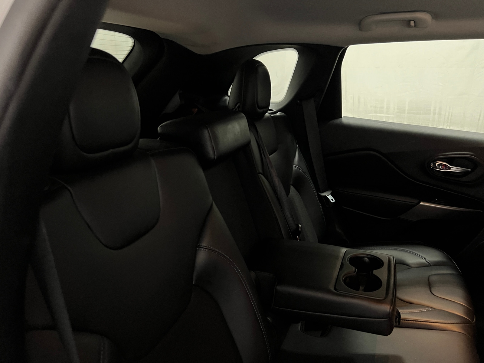 Thumbnail: 2020 Jeep Cherokee - 6