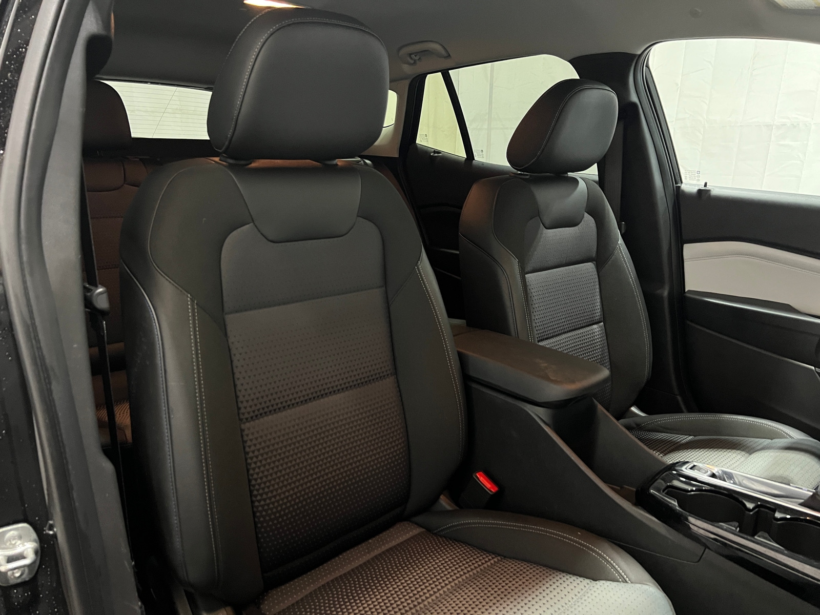 Thumbnail: 2025 Chevrolet Trax - 2