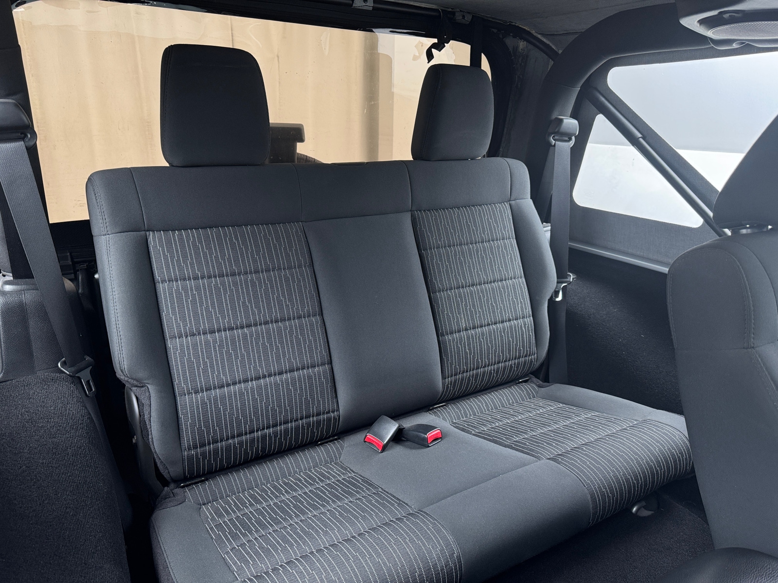 Thumbnail: 2012 Jeep Wrangler - 6