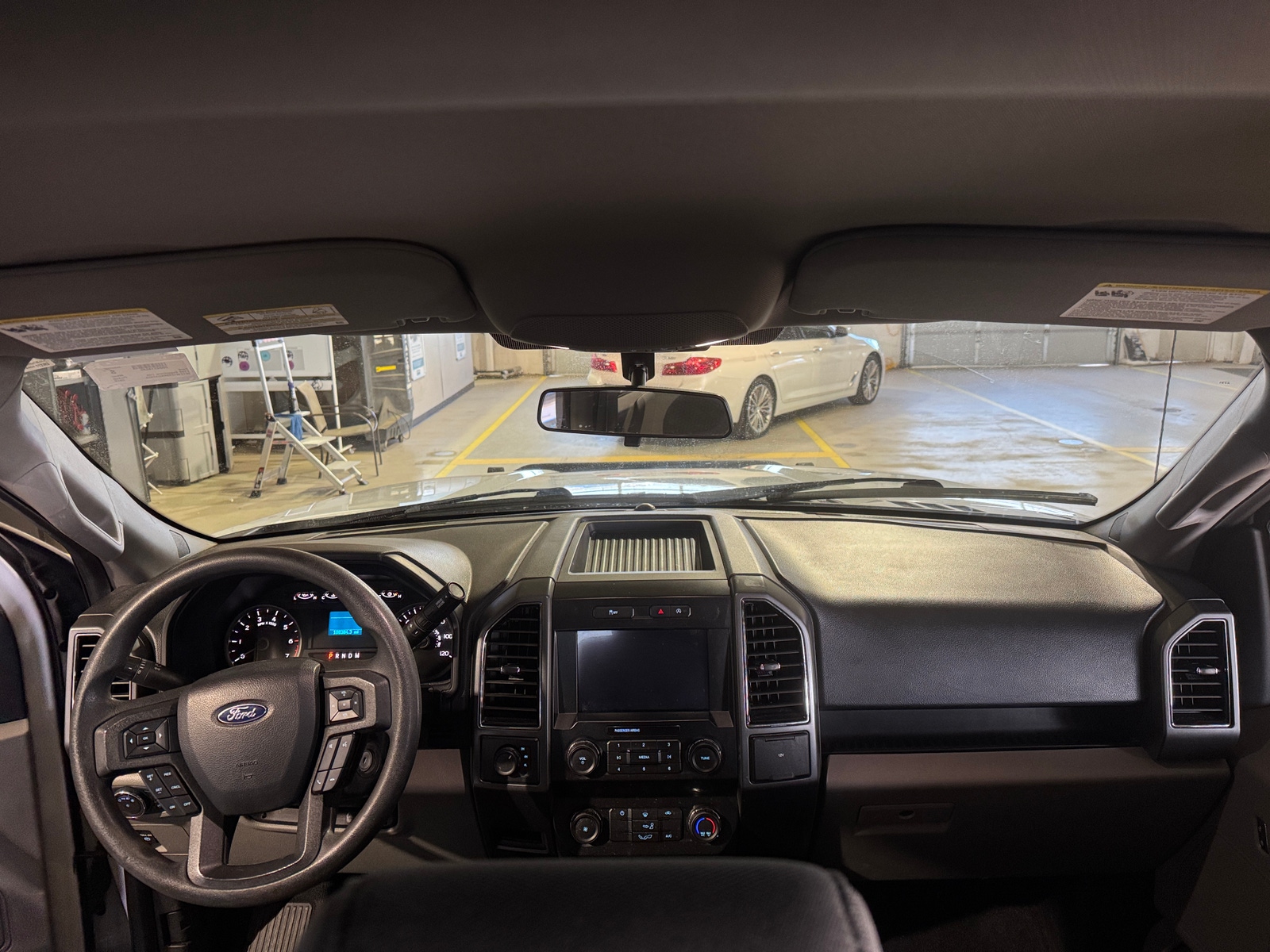 Thumbnail: 2019 Ford Econoline - 3