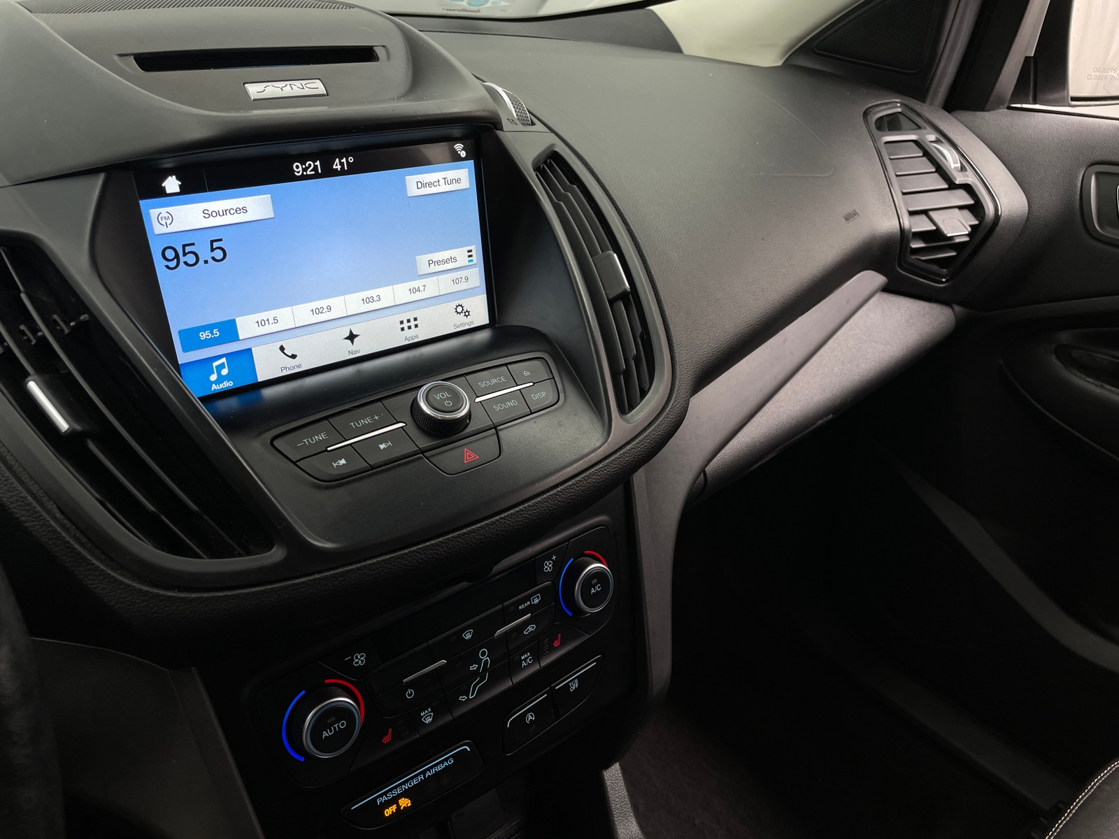 Thumbnail: 2018 Ford Escape - 3