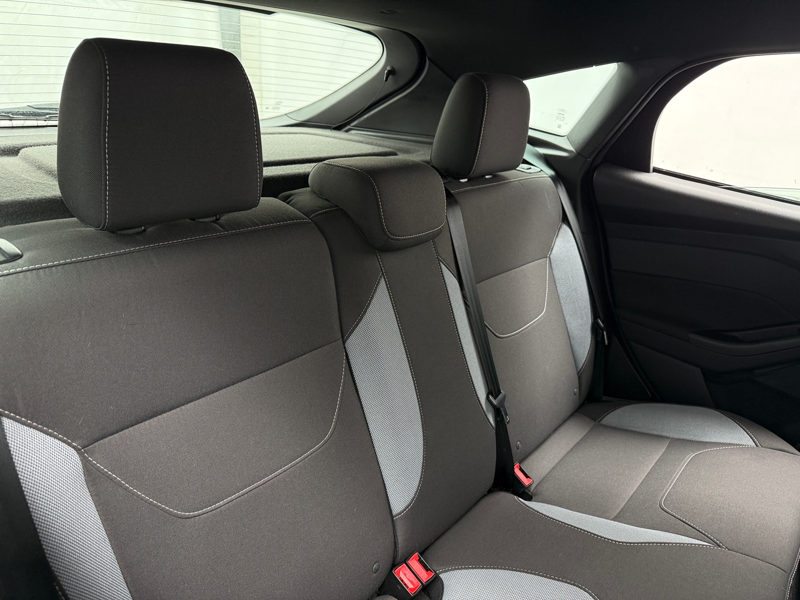 Thumbnail: 2017 Ford Focus - 6