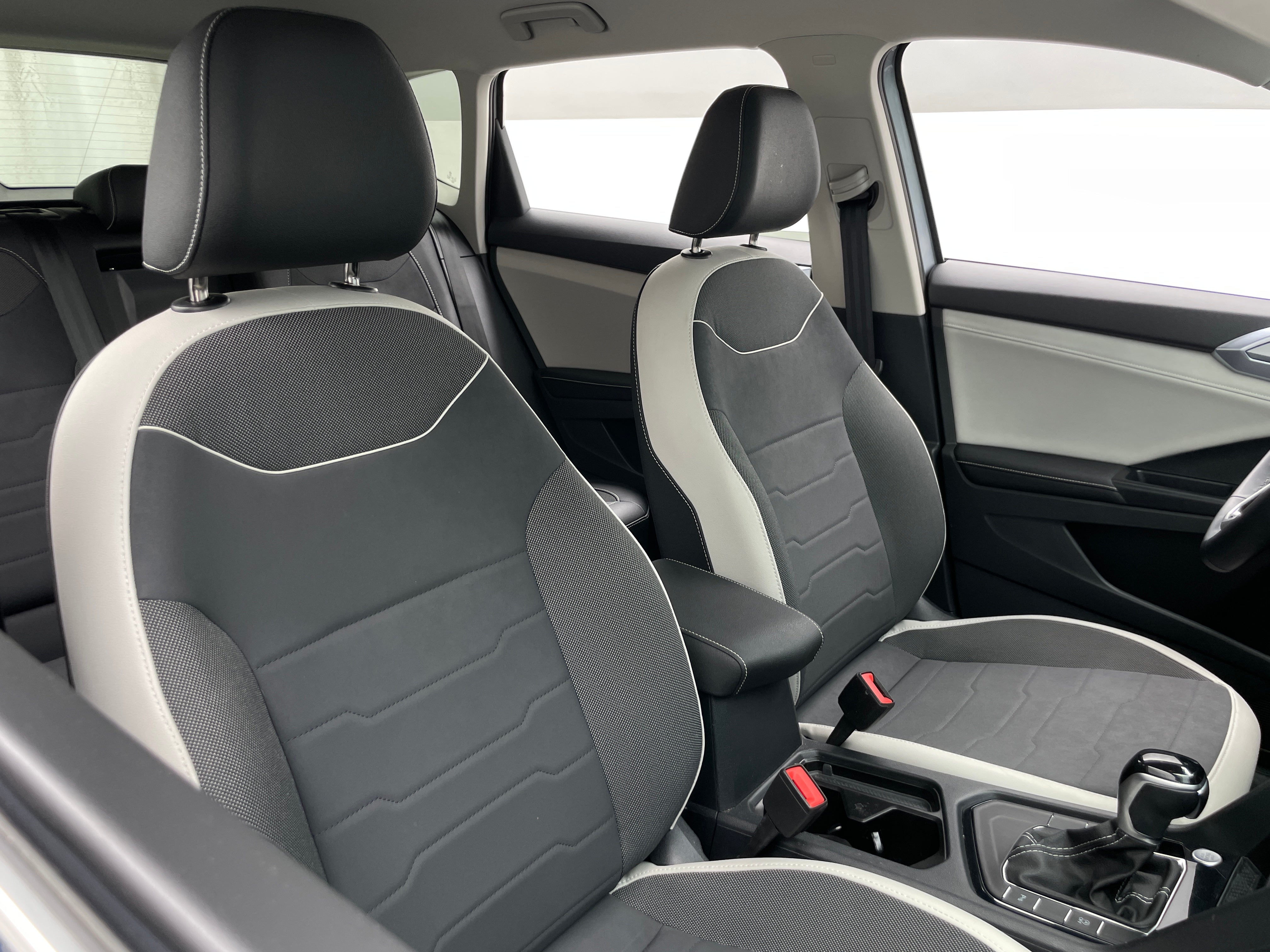 2025 Volkswagen Taos