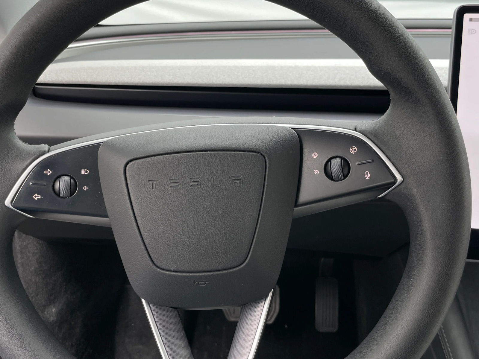 Thumbnail: 2025 Tesla Model 3 - 3