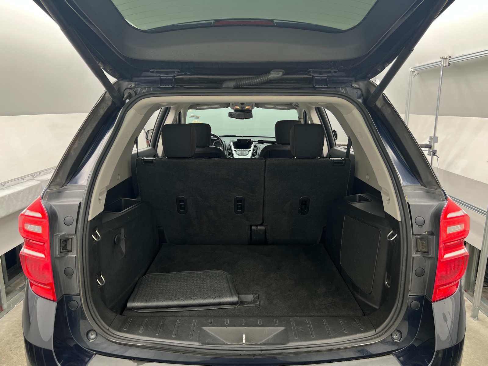 Thumbnail: 2017 Chevrolet Equinox - 7