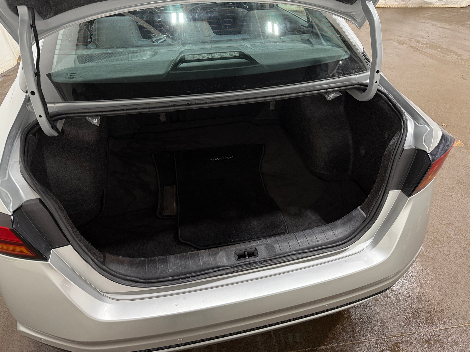 Thumbnail: 2024 Nissan Altima - 7