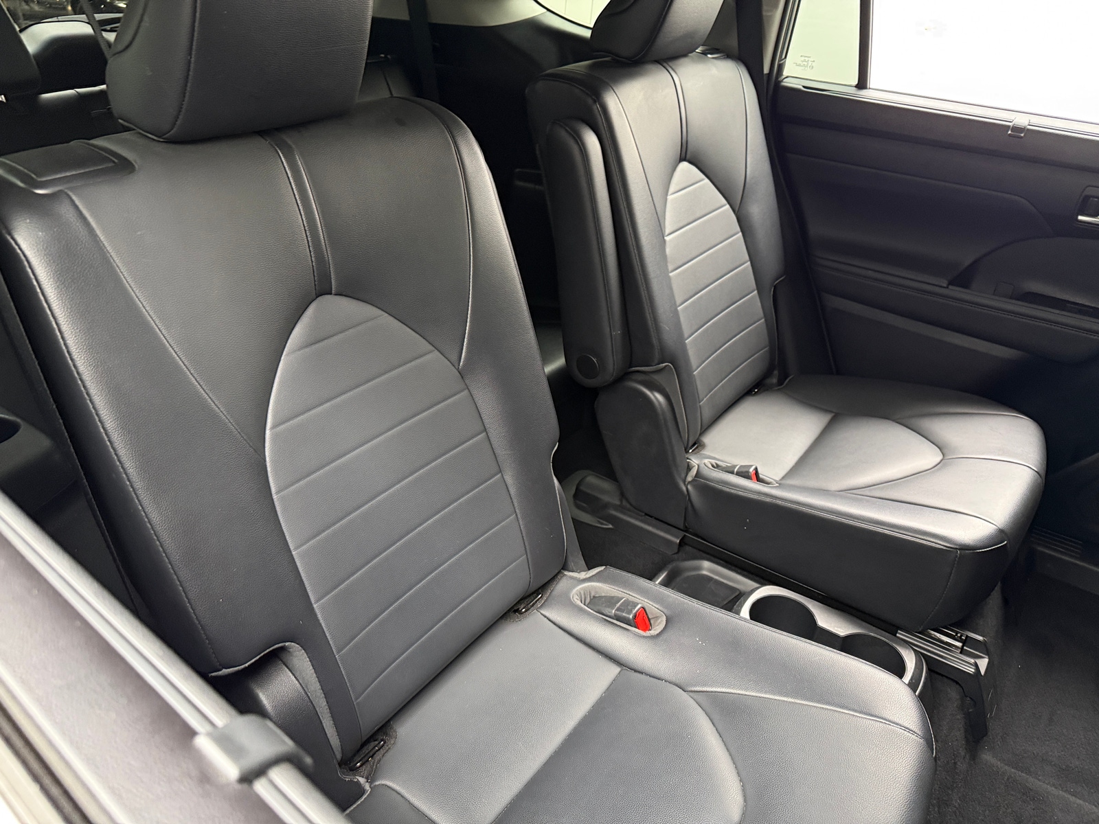 Thumbnail: 2021 Toyota Highlander - 5