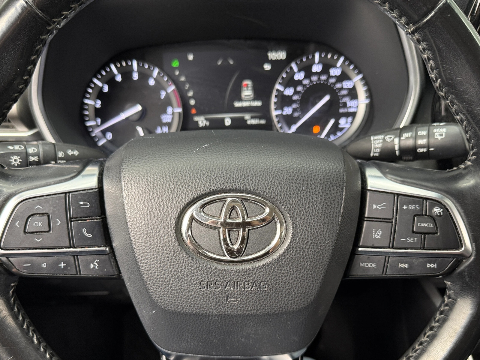 Thumbnail: 2021 Toyota Highlander - 4