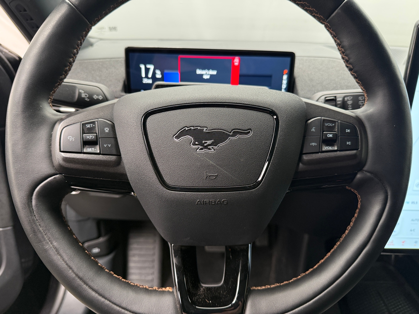 Thumbnail: 2022 Ford Mustang Mach-E - 5