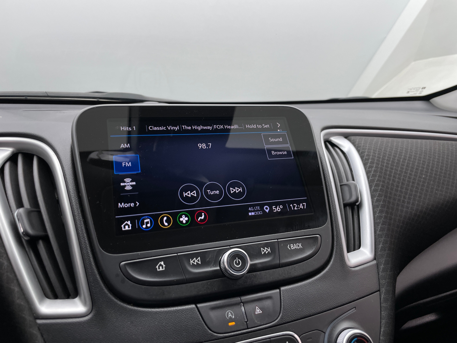 Thumbnail: 2023 Chevrolet Malibu - 4