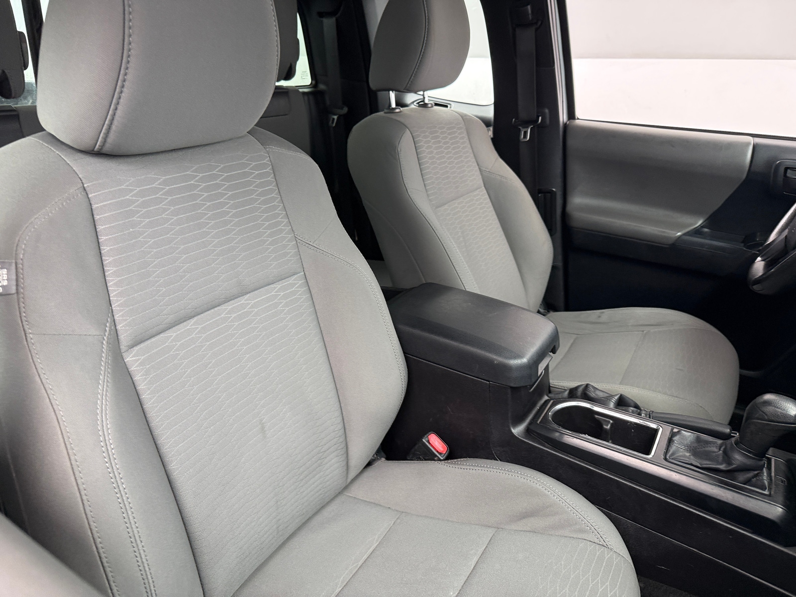 Thumbnail: 2016 Toyota Tacoma - 2