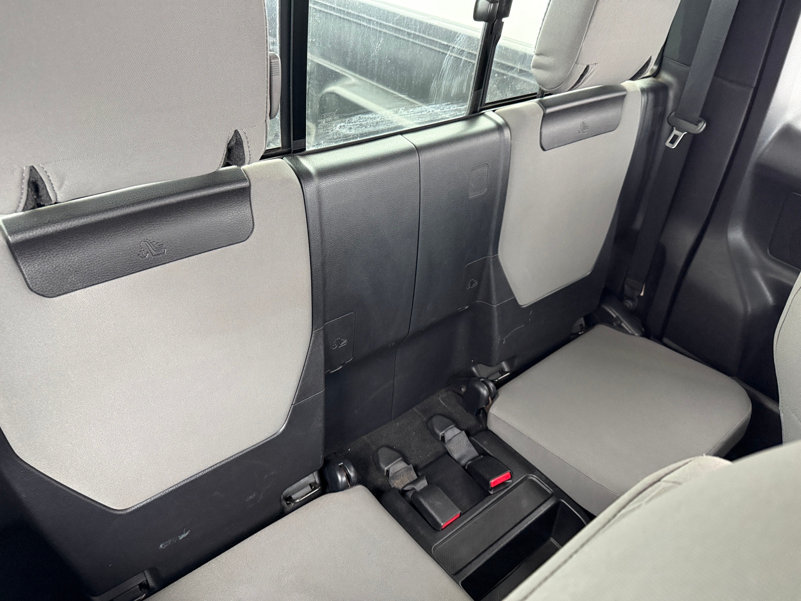 Thumbnail: 2016 Toyota Tacoma - 6