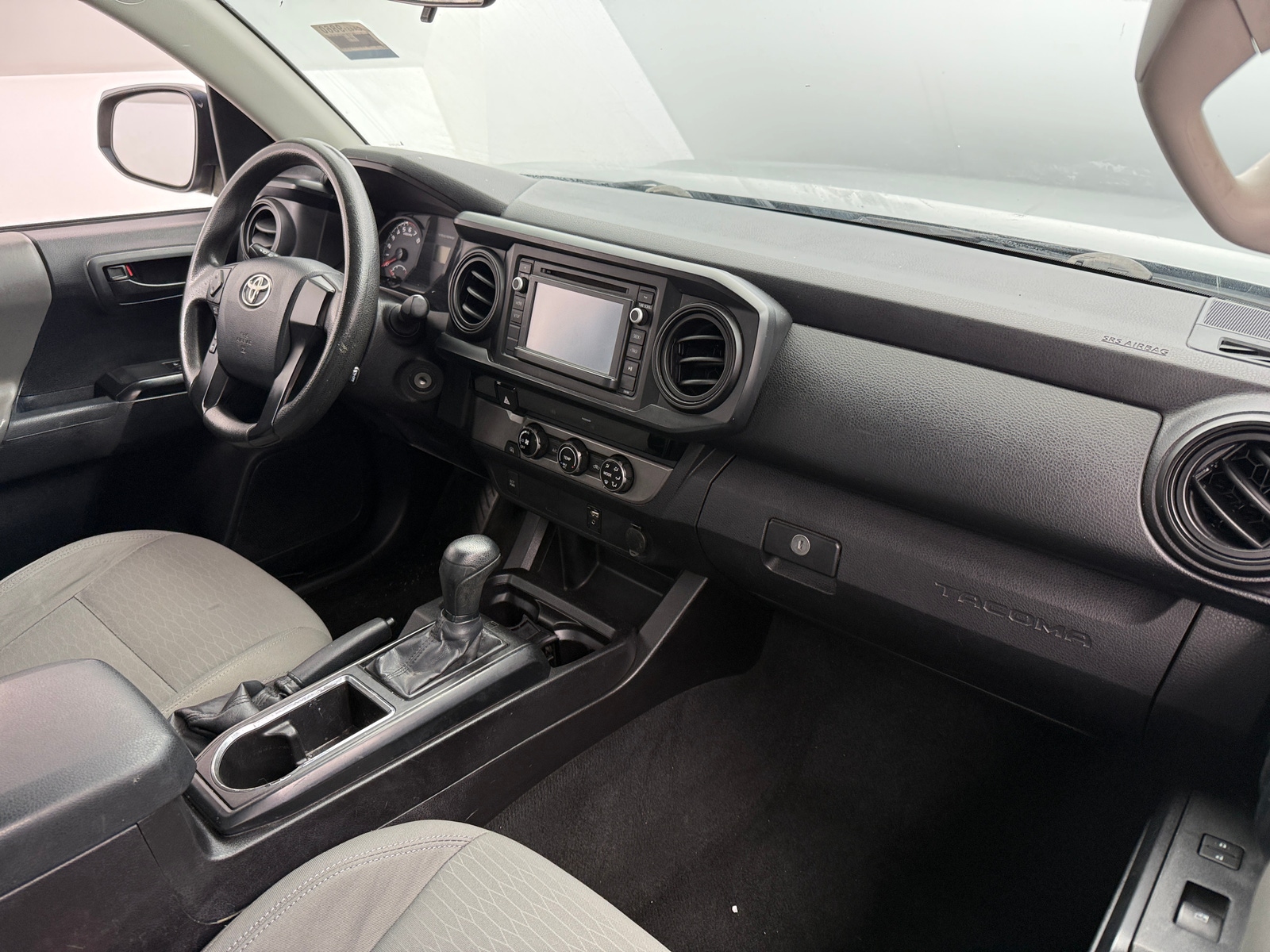 Thumbnail: 2016 Toyota Tacoma - 3