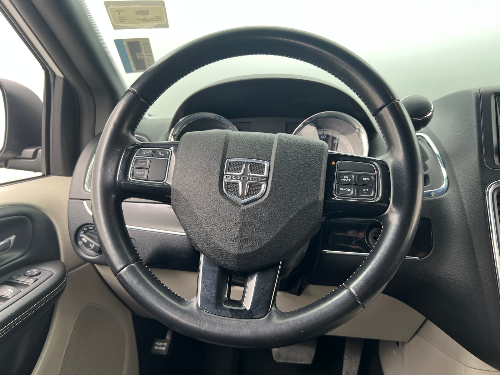 Thumbnail: 2020 Dodge Grand Caravan - 4