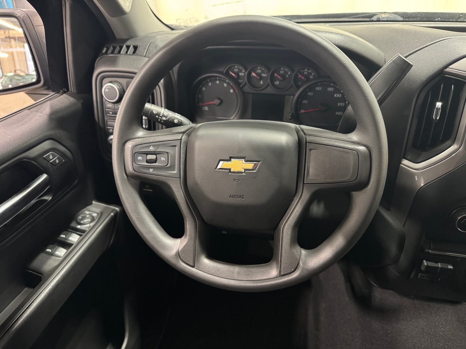 Thumbnail: 2020 Chevrolet Silverado 1500 - 5