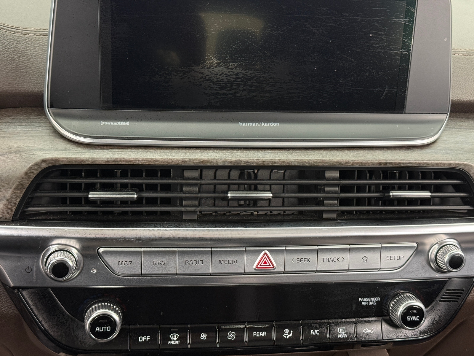 Thumbnail: 2020 Kia Telluride - 3