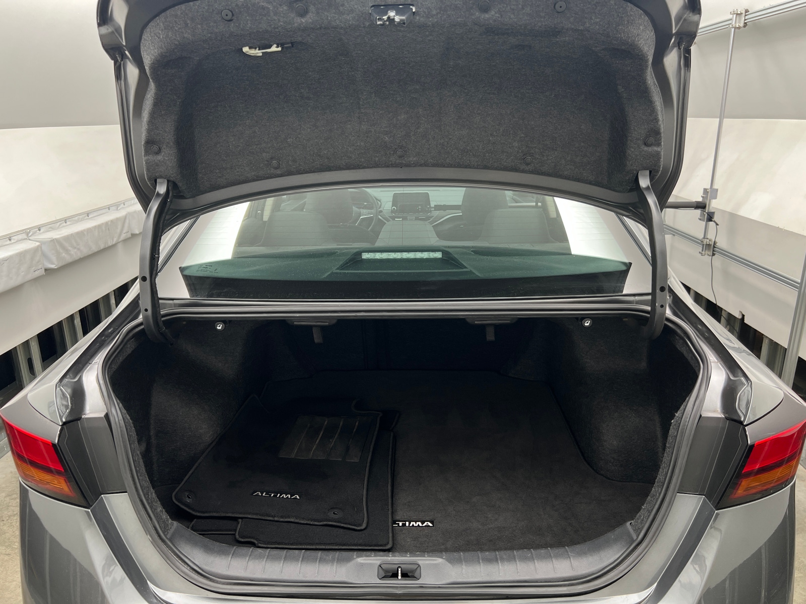 Thumbnail: 2025 Nissan Altima - 7