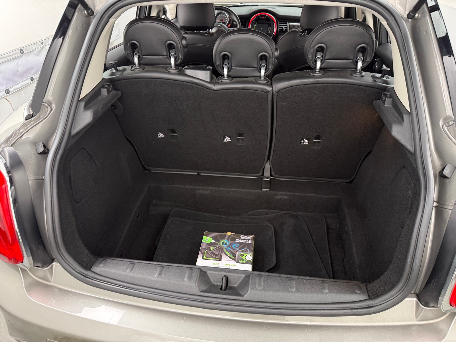 Thumbnail: 2017 MINI Cooper Hardtop - 6