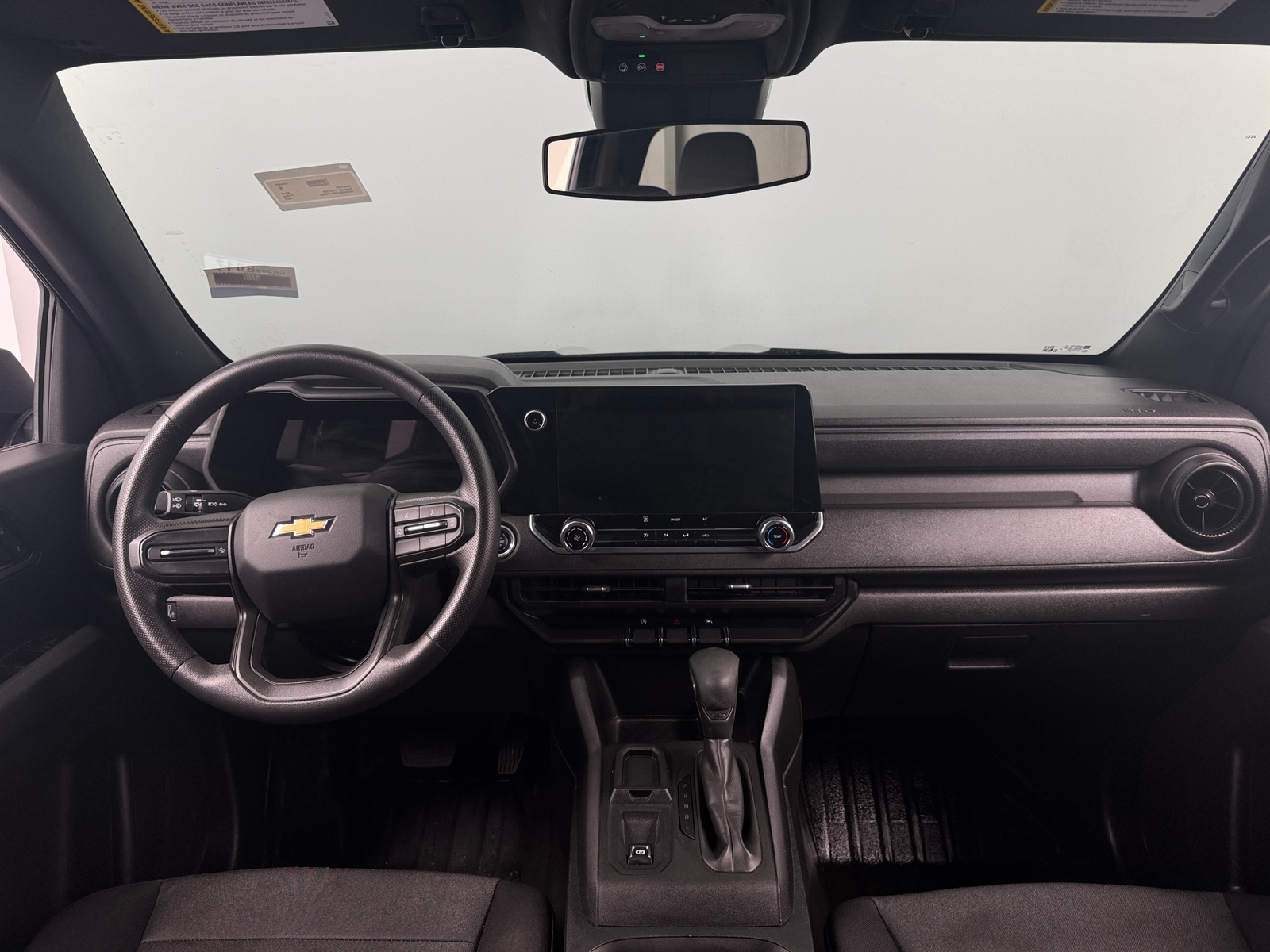 Thumbnail: 2023 Chevrolet Colorado - 3