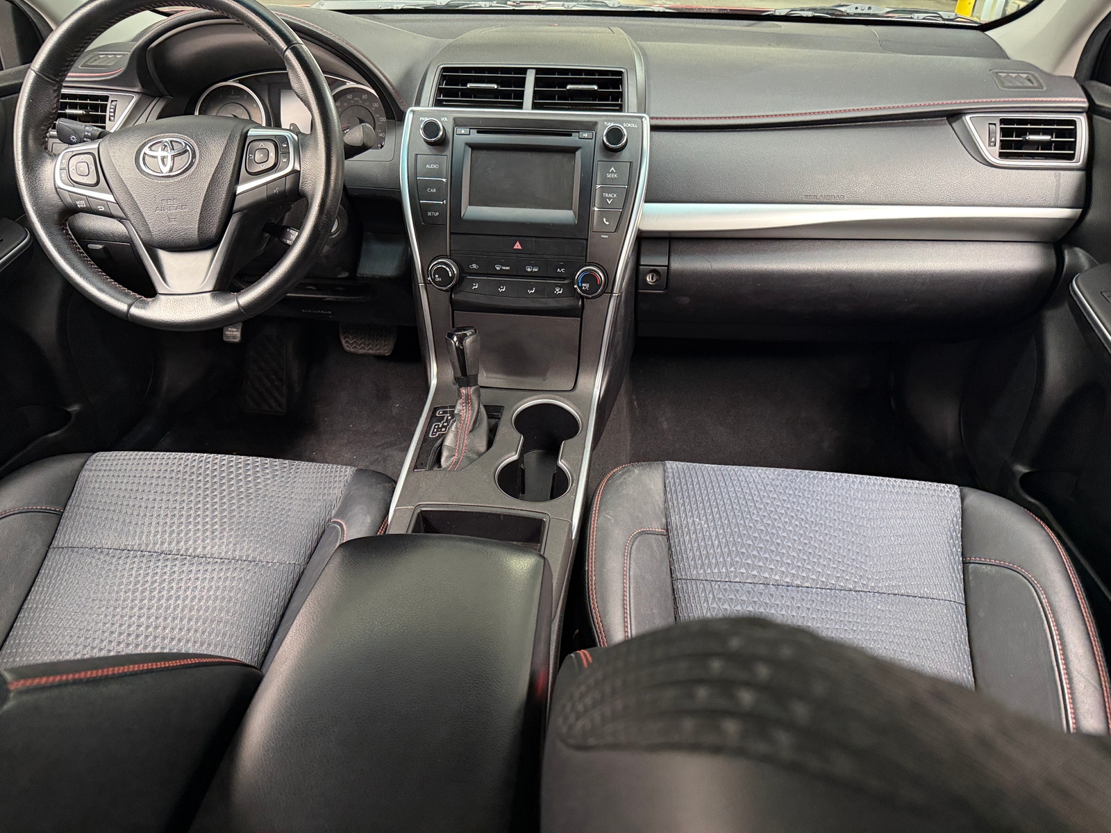 Thumbnail: 2015 Toyota Camry - 3